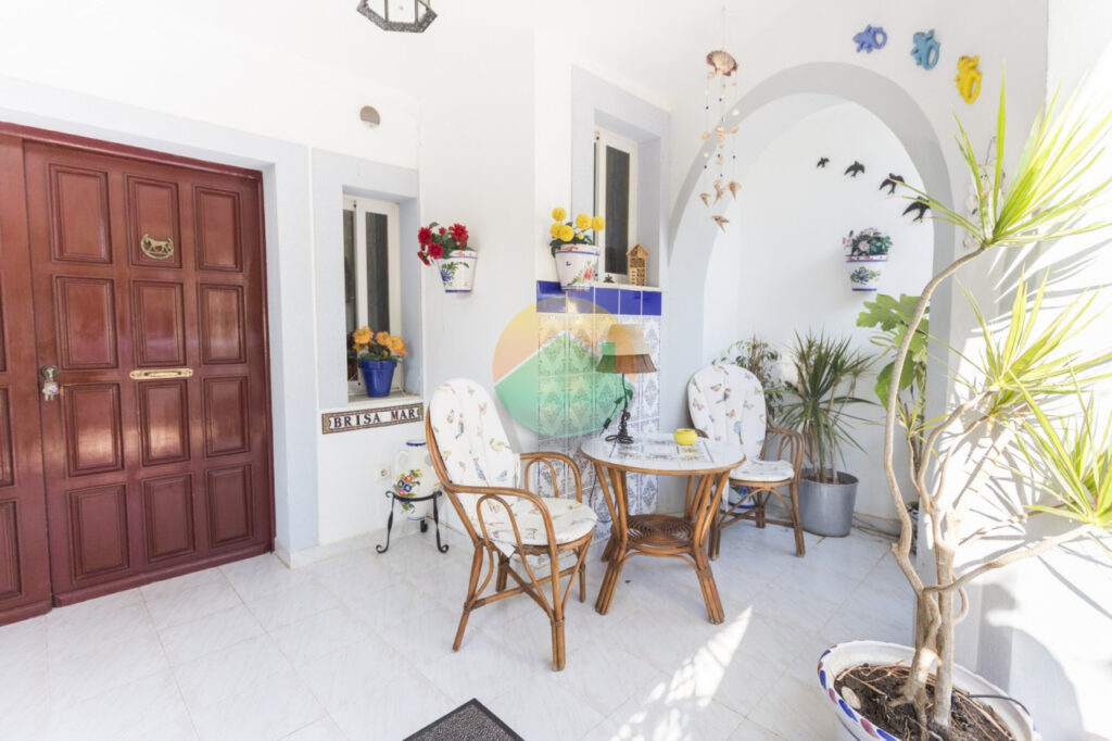 ISLA56-65b240aebc0af