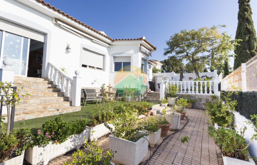 ISLA56-65b240b28fdd5