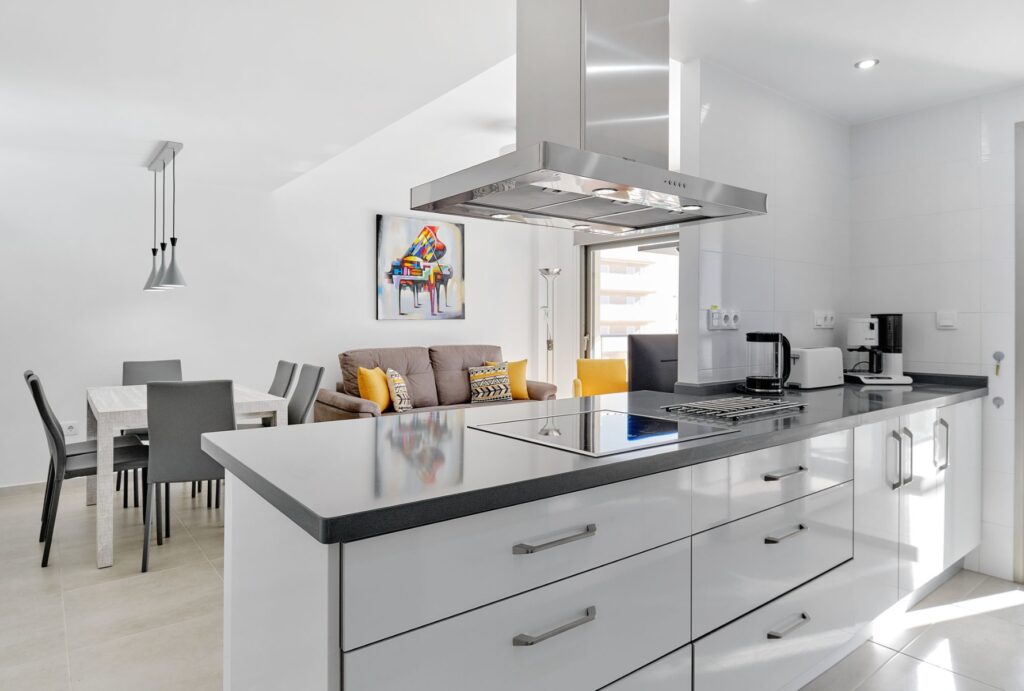 o_1hgftthsm1s8l1plinbs1r9pmi93m