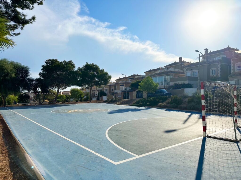 o_1j6akqtrh1qmgf311je1d6k19fh39