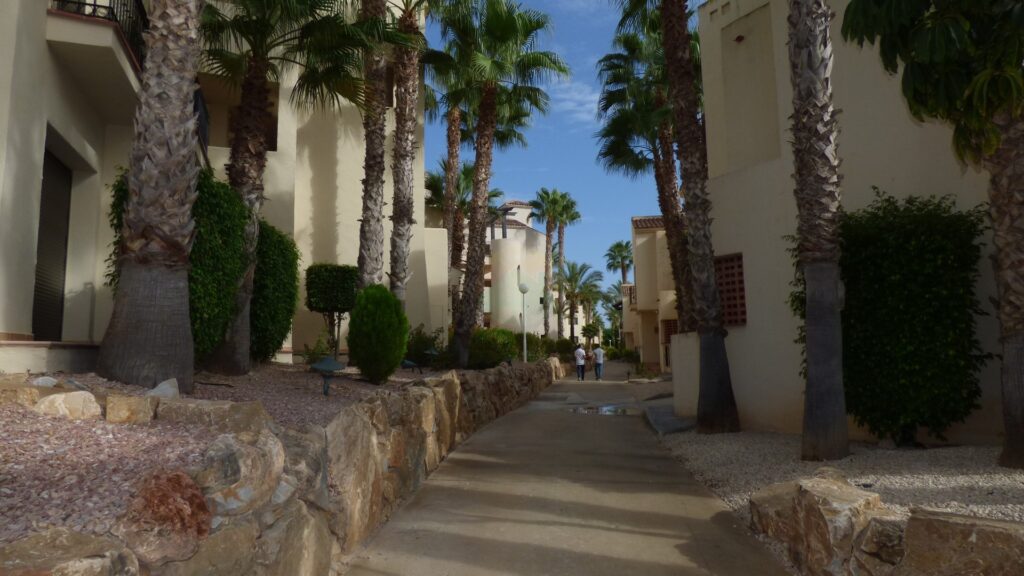 gallary-2022-09-19-6328618fa8942