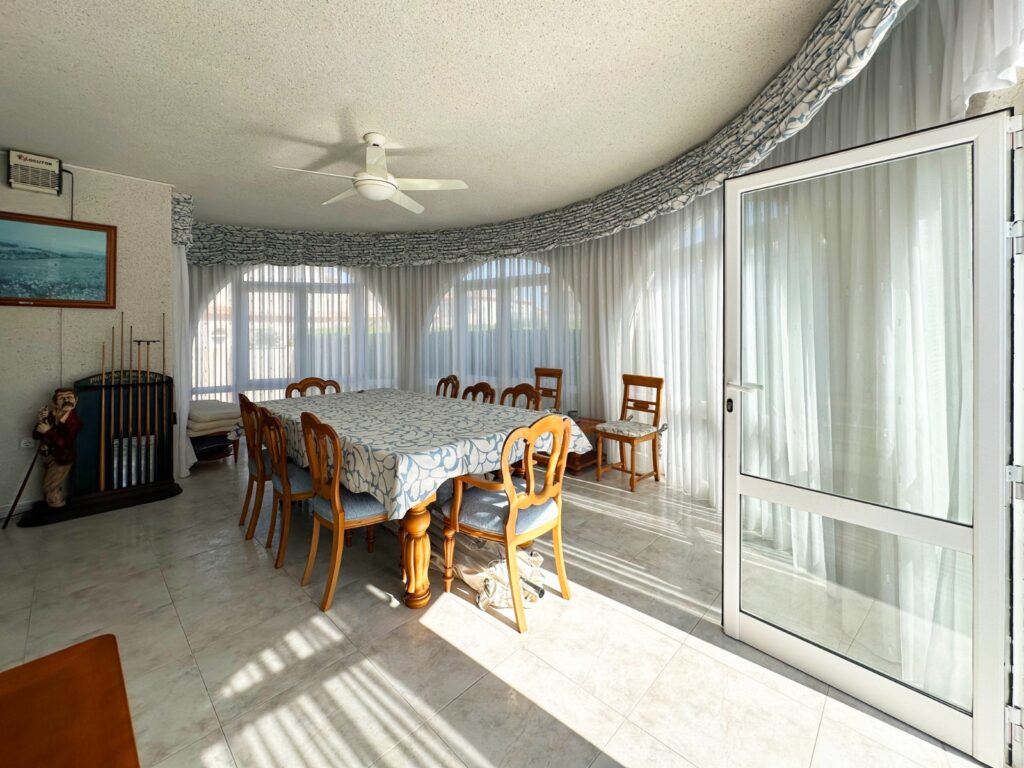 o_1j6iolasd1ag44uc1mshgkltk53o