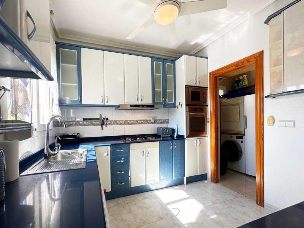 o_1j6iolasd1k0su9a1i1k56213cq45