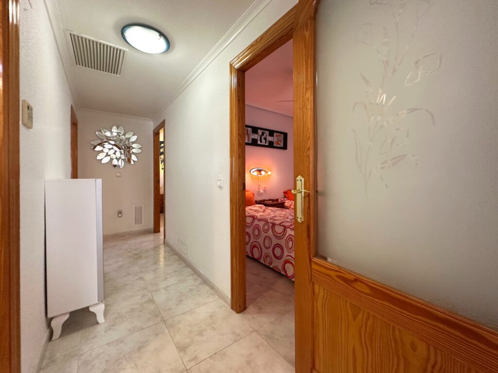 o_1j6iolasd30etqk16cv1cjv1k8649