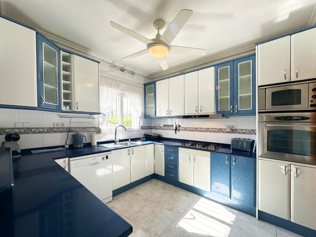 o_1j6iolasda1d12h7ghp1nvqo6h43