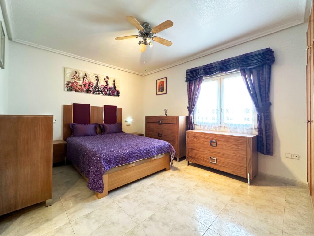 o_1j6iolasecai6561b8e1jdh5qu4f