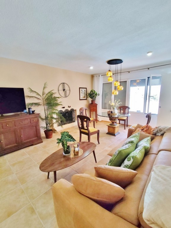 Easyhome Espagne - Villa à San Miguel de Salinas