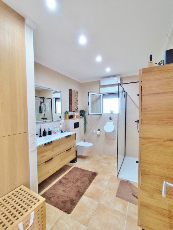 o_1j8387qr41oqu5b0i5t5151jsaip