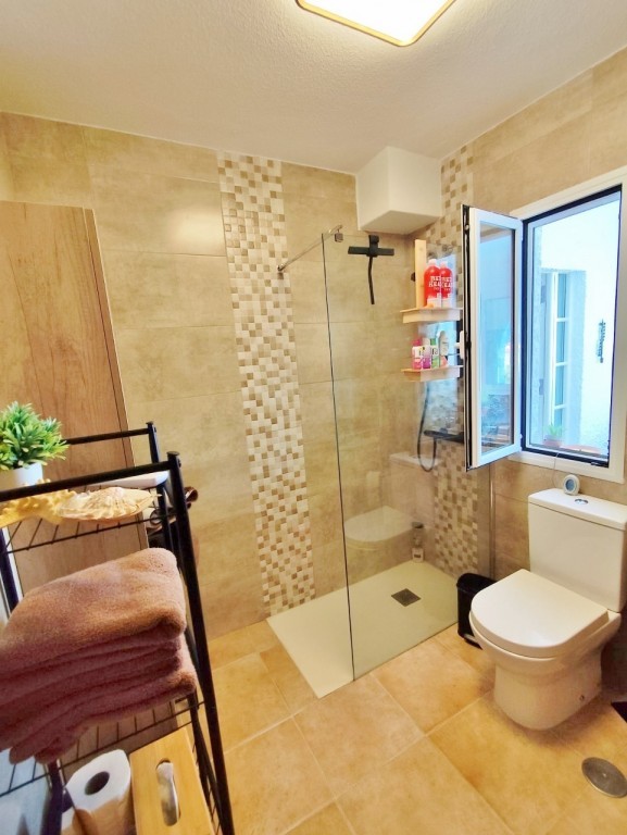 o_1j8387qr41v1tctmqid16cr1vivim