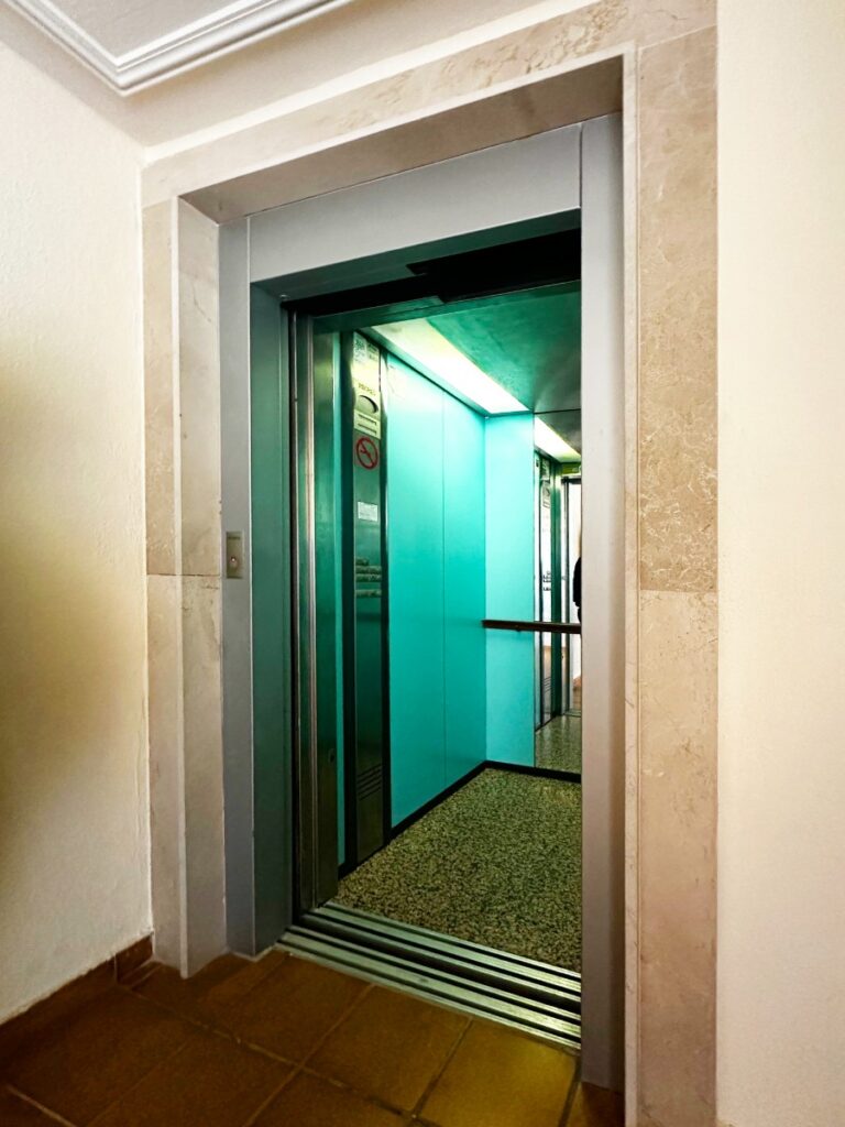 o_1jerqu8ps1i411e8tbgpo2815e82u