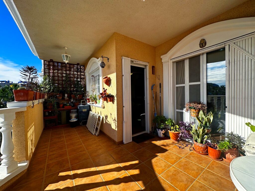 o_1jerqu8psm371rfaake37p1sdb3a