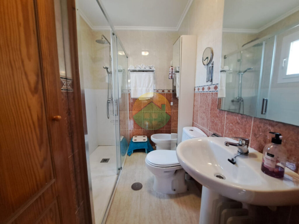 roc444-695f76ce3f680