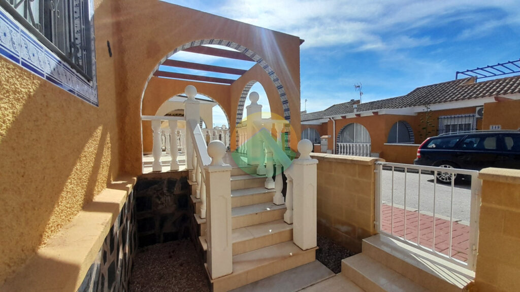 clad438-6995a91f026e0