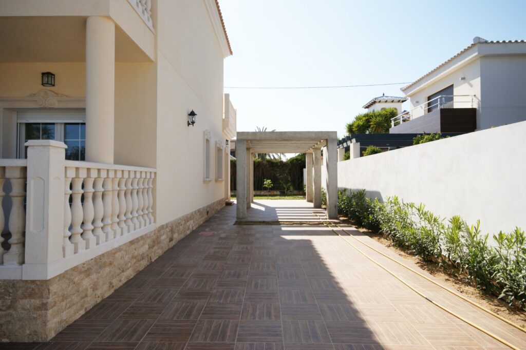 o_1jgf86hl9q421gmnkip6lh1aup44