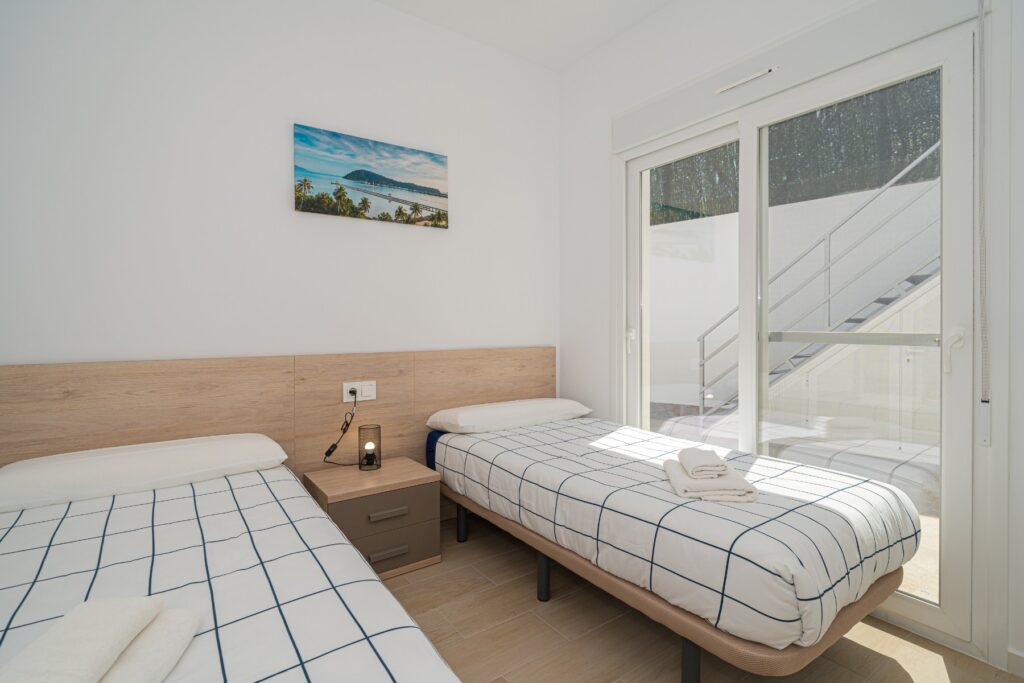 o_1jini90vb17b8bod1dpm11qb73s2g