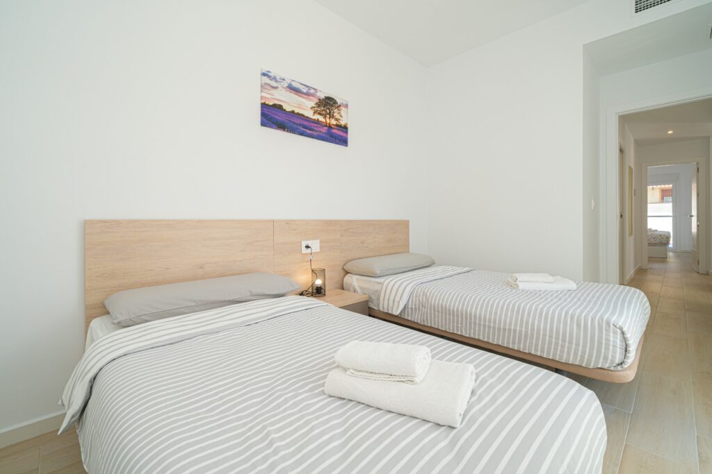 o_1jini90vb1rsro0b1jp91i9j1vsr2c