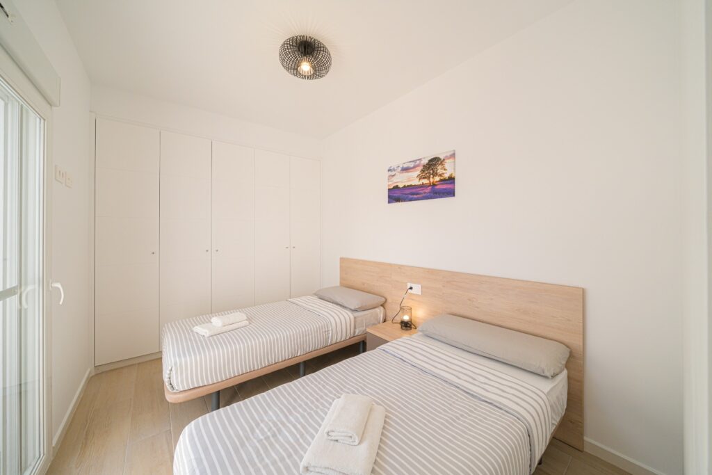 o_1jini90vb1s3b77goos1r7nb772a