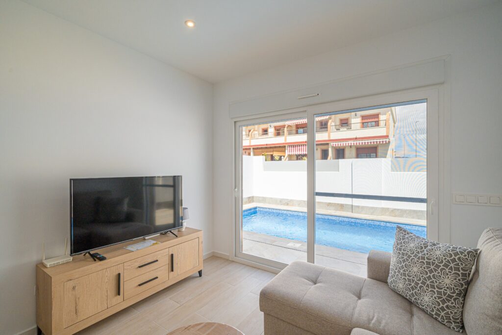 o_1jini90vbhui9svr92phaf0a27